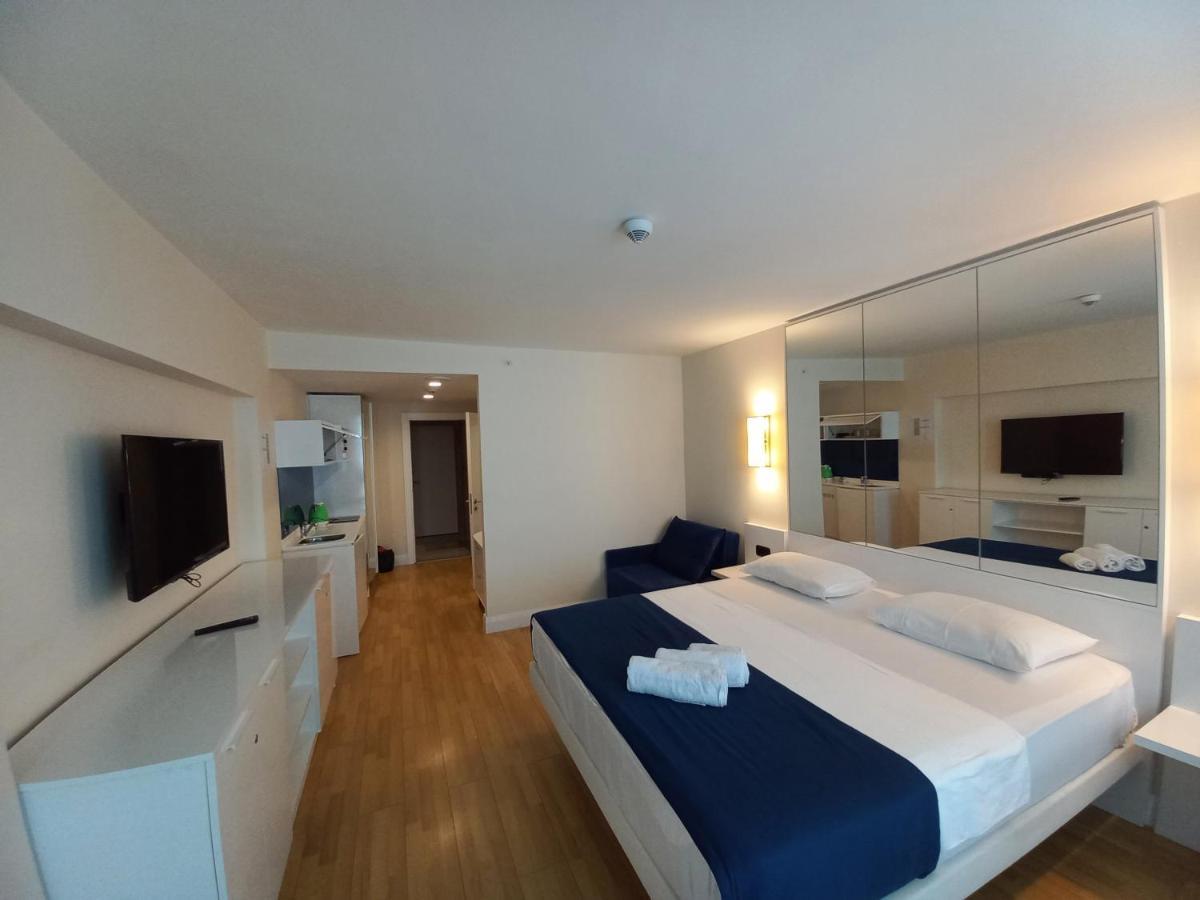 Orbi City Apartments On The Beach Batumi Exteriör bild